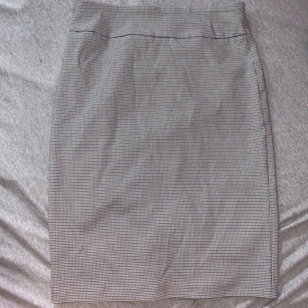 Tight skirt